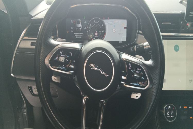 Used Jaguar F-PACE 2021 250 PS R-Dynamic SE Steering Wheel