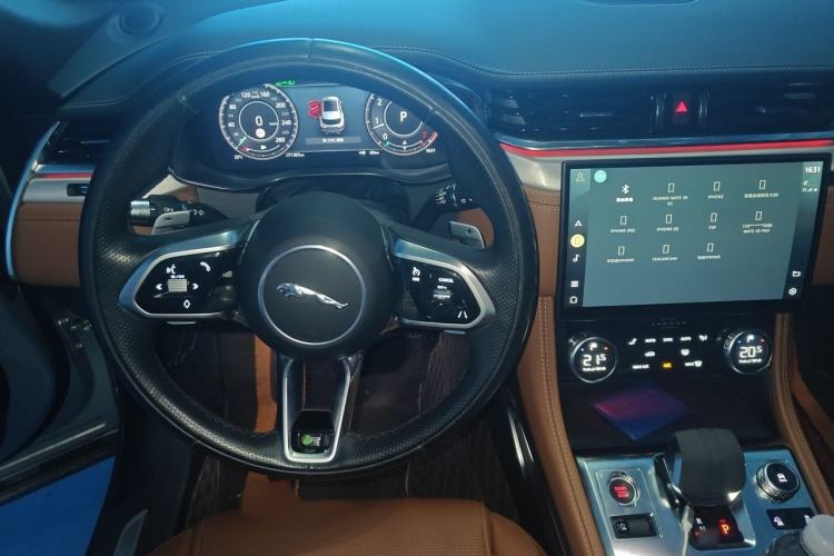 Used Jaguar F-PACE 2021 250 PS R-Dynamic S Steering Wheel