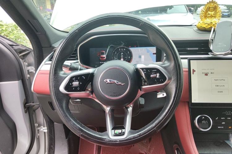 Used Jaguar F-PACE 2021 250 PS R-Dynamic S Steering Wheel