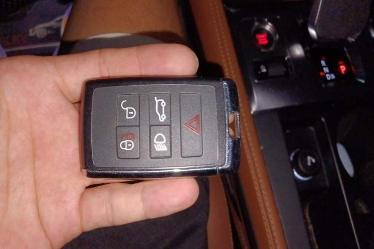 Used Jaguar F-PACE 2021 250 PS R-Dynamic S Vehicle Key