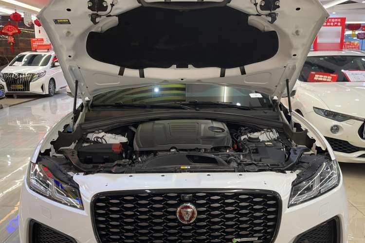 Used Jaguar F-PACE 2021 250 PS R-Dynamic SE Engine Bay