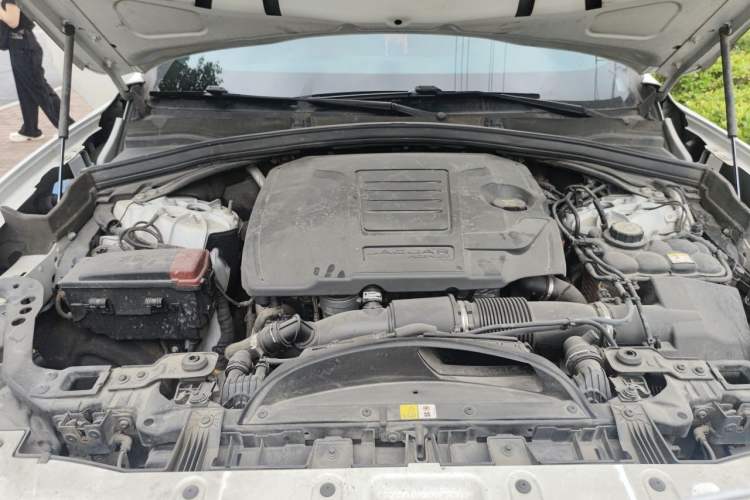 Used Jaguar F-PACE 2021 250 PS R-Dynamic S Engine Bay