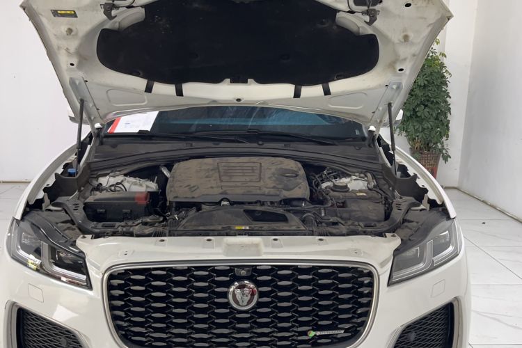 Used Jaguar F-PACE 2021 250 PS R-Dynamic S Engine Bay