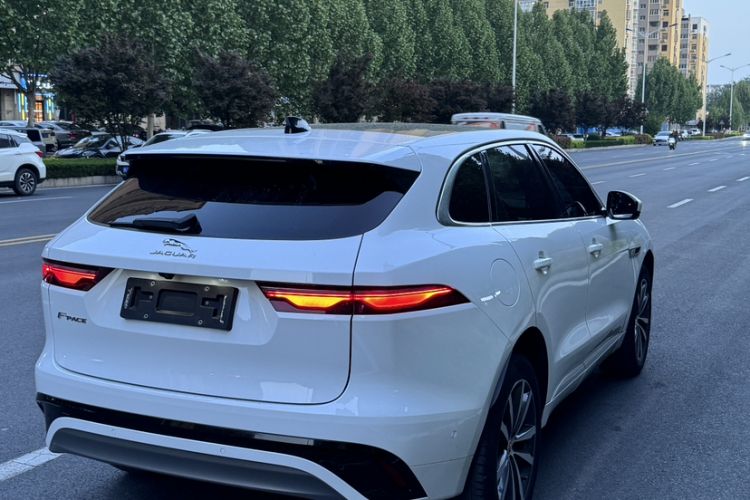 Used Jaguar F-PACE 2021 250 PS R-Dynamic S Exterior 5