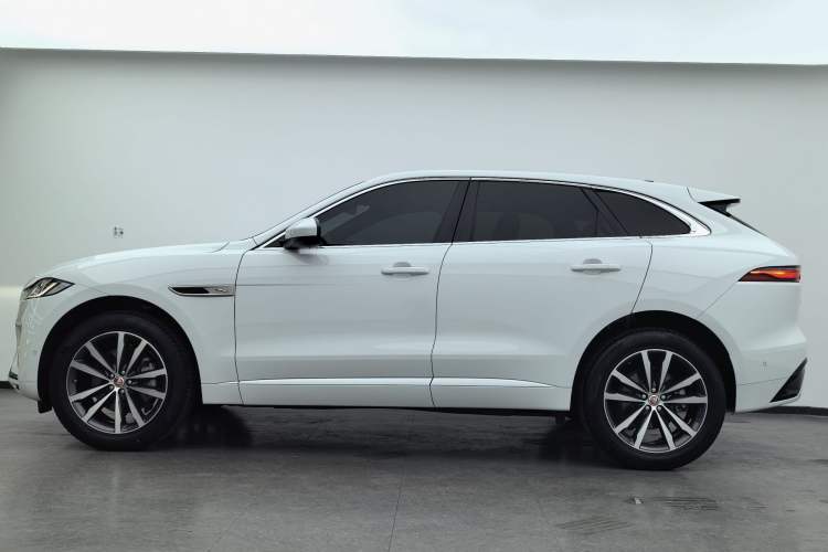 Used Jaguar F-PACE 2021 250 PS R-Dynamic S Exterior 7