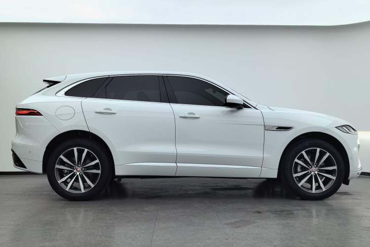 Used Jaguar F-PACE 2021 250 PS R-Dynamic S Exterior 8