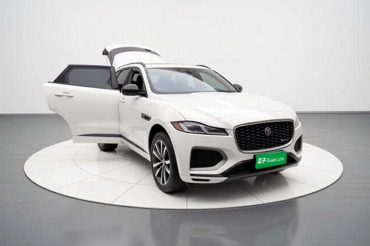 Used Jaguar F-PACE 2021 250 PS R-Dynamic S Front Right 45 Deg
