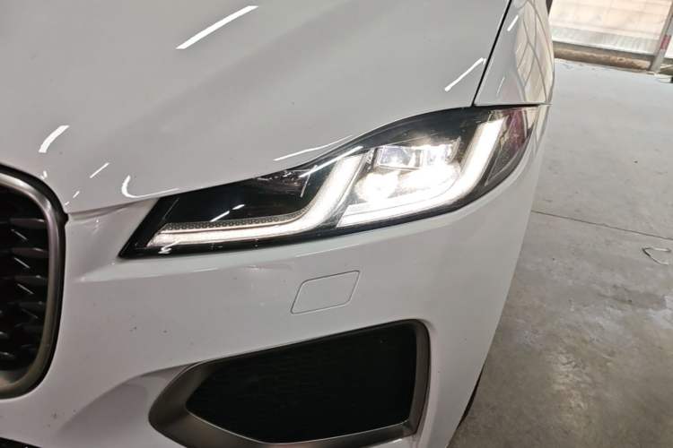 Used Jaguar F-PACE 2021 250 PS R-Dynamic S Left Front Headlight