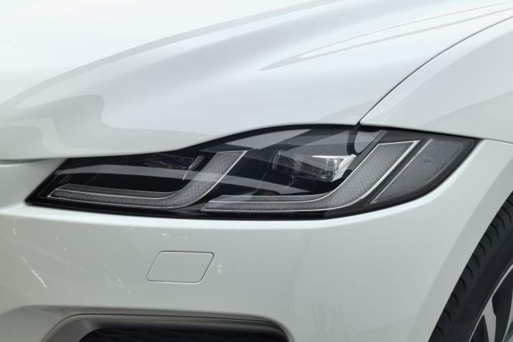 Used Jaguar F-PACE 2021 250 PS R-Dynamic S Left Front Headlight