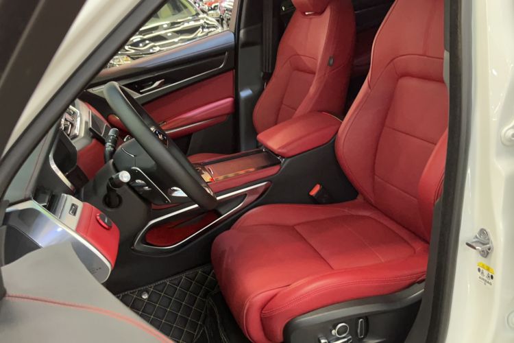 Used Jaguar F-PACE 2021 250 PS R-Dynamic SE Left Front Seat