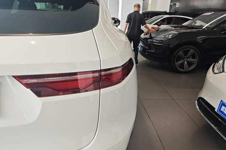 Used Jaguar F-PACE 2021 250 PS R-Dynamic S Right Rear Taillight