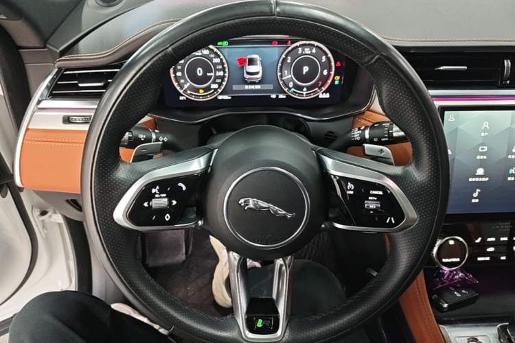Used Jaguar F-PACE 2021 250 PS R-Dynamic S Steering Wheel