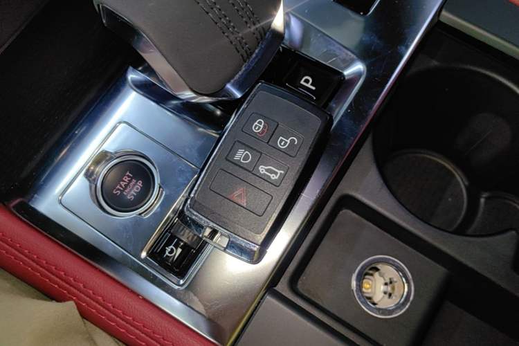 Used Jaguar F-PACE 2021 250 PS R-Dynamic S Vehicle Key