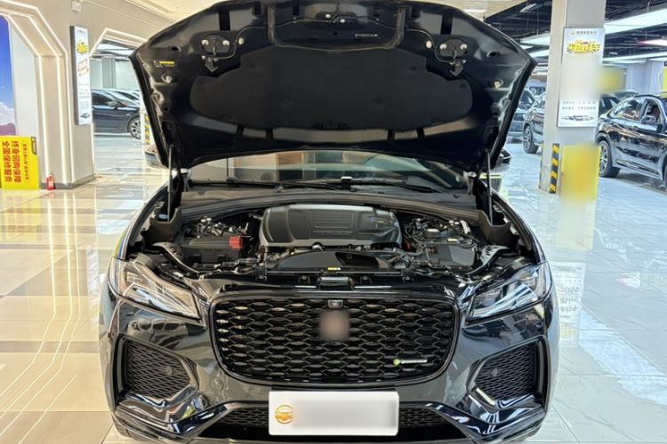 Used Jaguar F-PACE 2022 P250 R-Dynamic BLACK Engine Bay