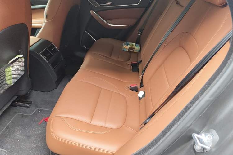 Used Jaguar F-PACE 2022 P250 R-Dynamic BLACK Left Rear Seat
