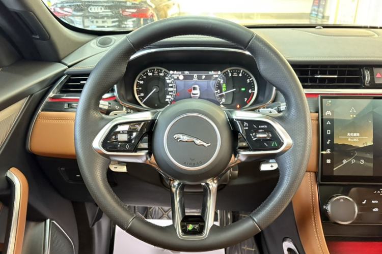 Used Jaguar F-PACE 2022 P250 R-Dynamic BLACK Steering Wheel
