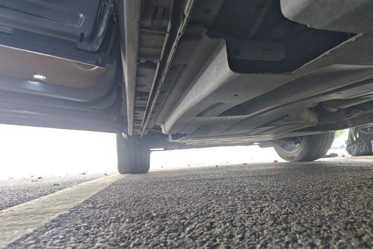 Used Jaguar F-PACE 2022 P250 HSE Chassis Rear Left