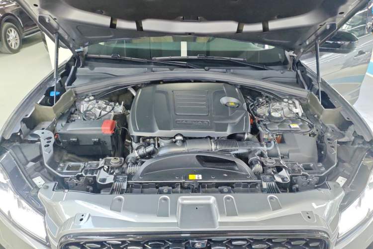 Used Jaguar F-PACE 2022 P250 HSE Engine Bay