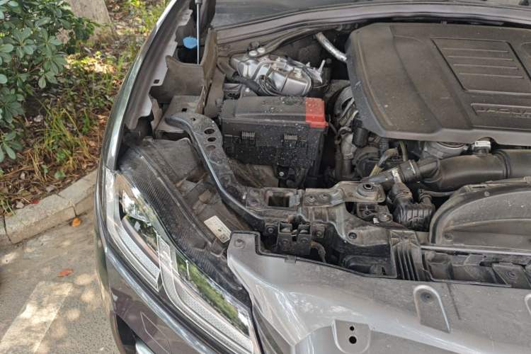 Used Jaguar F-PACE 2022 P250 HSE Engine Bay Right