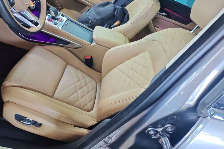 Used Jaguar F-PACE 2022 P250 HSE Left Front Seat