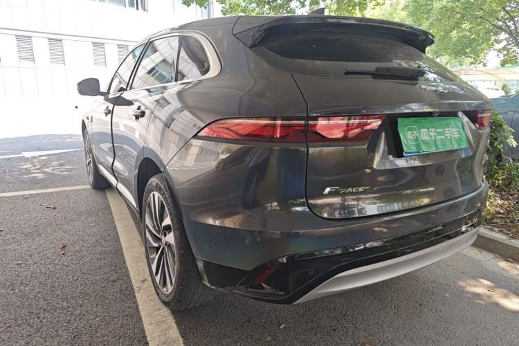 Used Jaguar F-PACE 2022 P250 HSE Rear Left 45 Deg