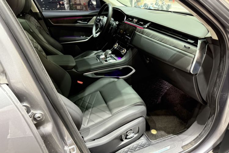 Used Jaguar F-PACE 2022 P250 HSE Right Front Seat