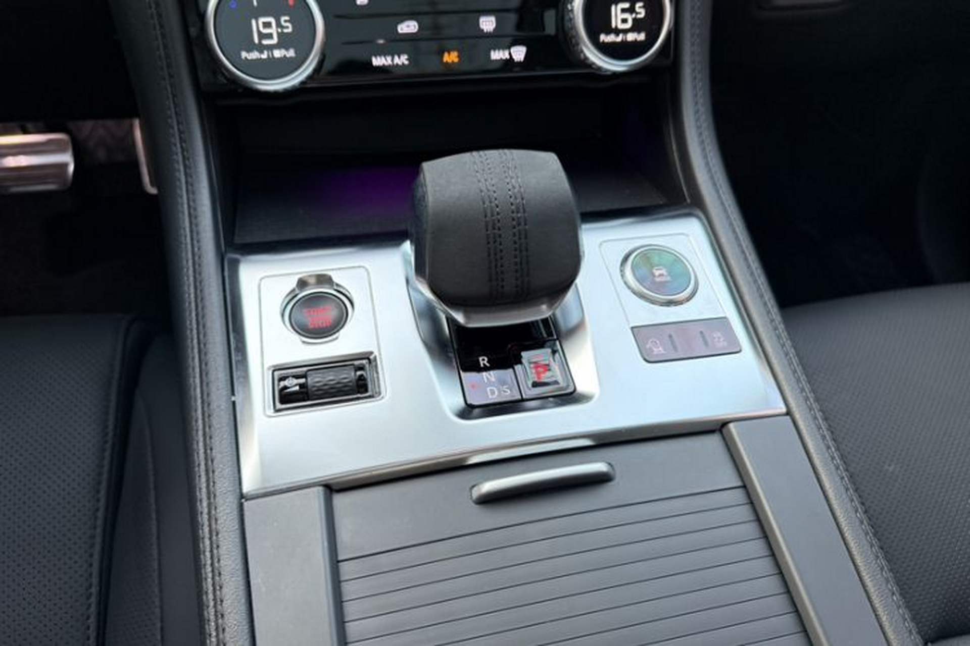 Used Jaguar F-PACE 2022 P250 HSE Gear Lever