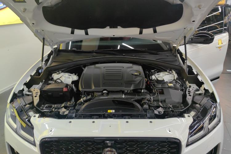 Used Jaguar F-PACE 2022 P250 R-Dynamic BLACK Engine Bay