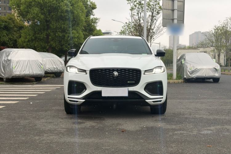 Used Jaguar F-PACE 2022 P250 R-Dynamic BLACK Exterior 2