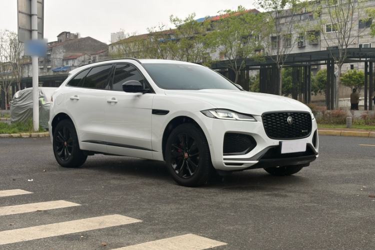 Used Jaguar F-PACE 2022 P250 R-Dynamic BLACK Exterior 4