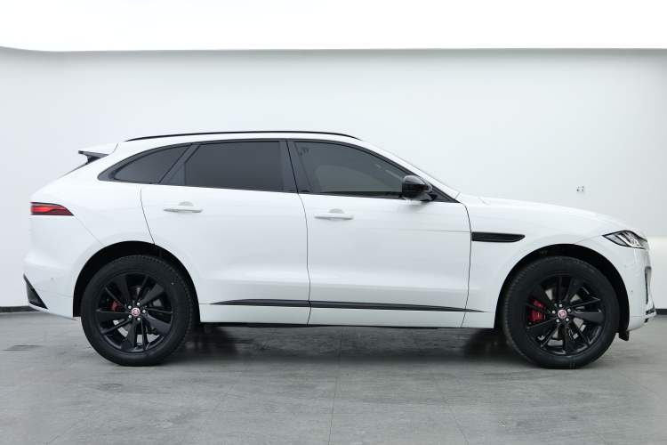 Used Jaguar F-PACE 2022 P250 R-Dynamic BLACK Exterior 6