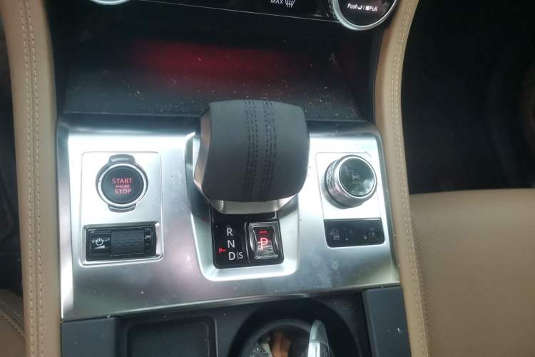 Used Jaguar F-PACE 2022 P250 HSE Gear Lever