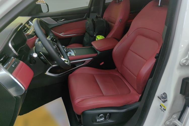 Used Jaguar F-PACE 2022 P250 R-Dynamic BLACK Left Front Seat