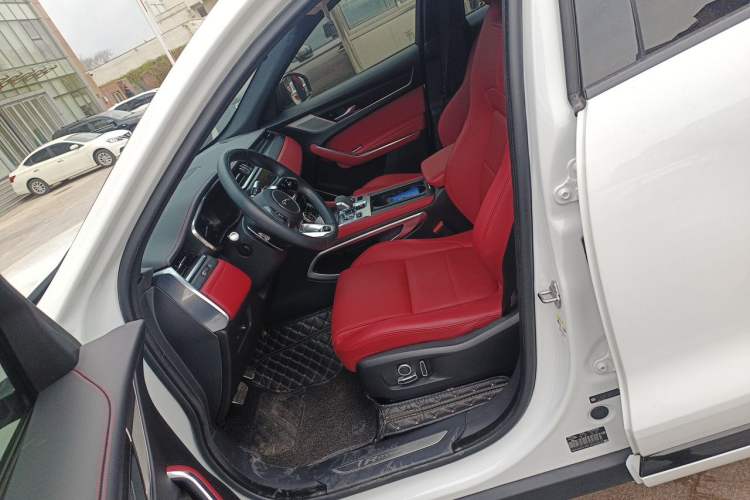 Used Jaguar F-PACE 2022 P250 R-Dynamic BLACK Left Front Seat