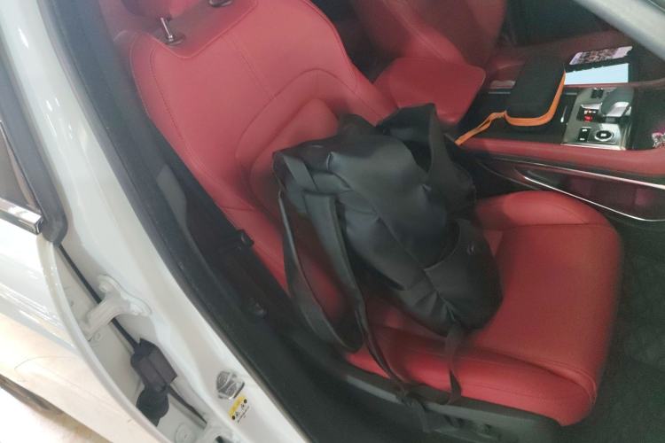 Used Jaguar F-PACE 2022 P250 R-Dynamic BLACK Right Front Seat