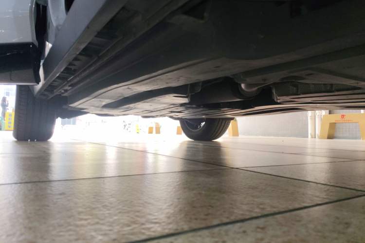 Used Jaguar F-PACE 2022 P250 R-Dynamic BLACK Right Side Sill