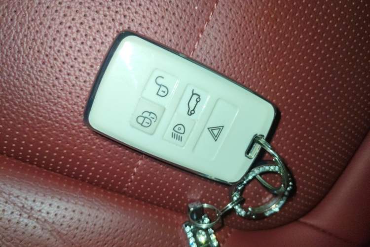 Used Jaguar F-PACE 2022 P250 R-Dynamic BLACK Vehicle Key