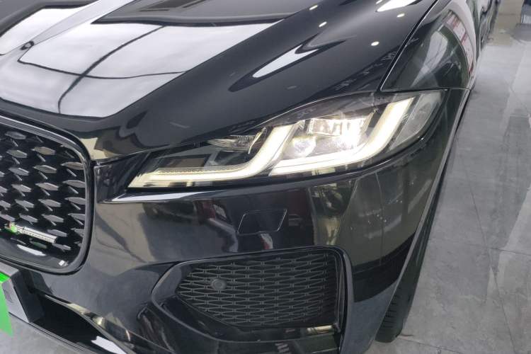 Used Jaguar F-PACE 2023 P250 R-Dynamic BLACK Left Front Headlight