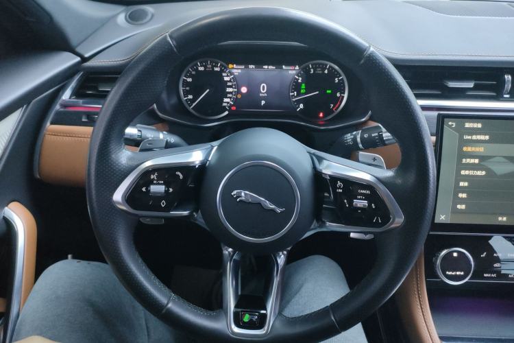 Used Jaguar F-PACE 2023 P250 R-Dynamic BLACK Steering Wheel