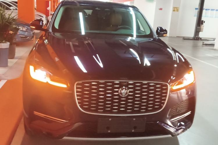 Used Jaguar F-PACE 2023 P250 HSE Front