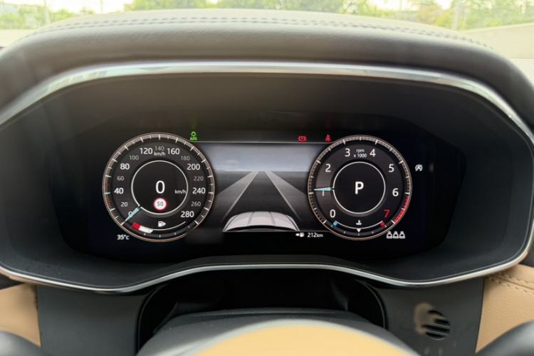 Used Jaguar F-PACE 2023 P250 HSE Instrument Cluster