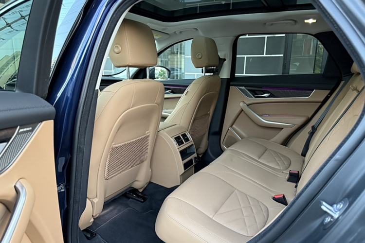 Used Jaguar F-PACE 2023 P250 HSE Interior 1