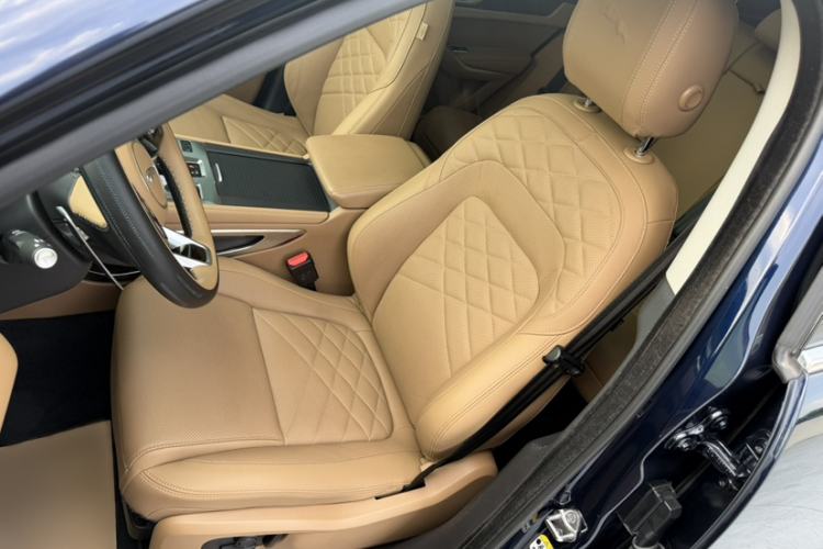 Used Jaguar F-PACE 2023 P250 HSE Interior 1