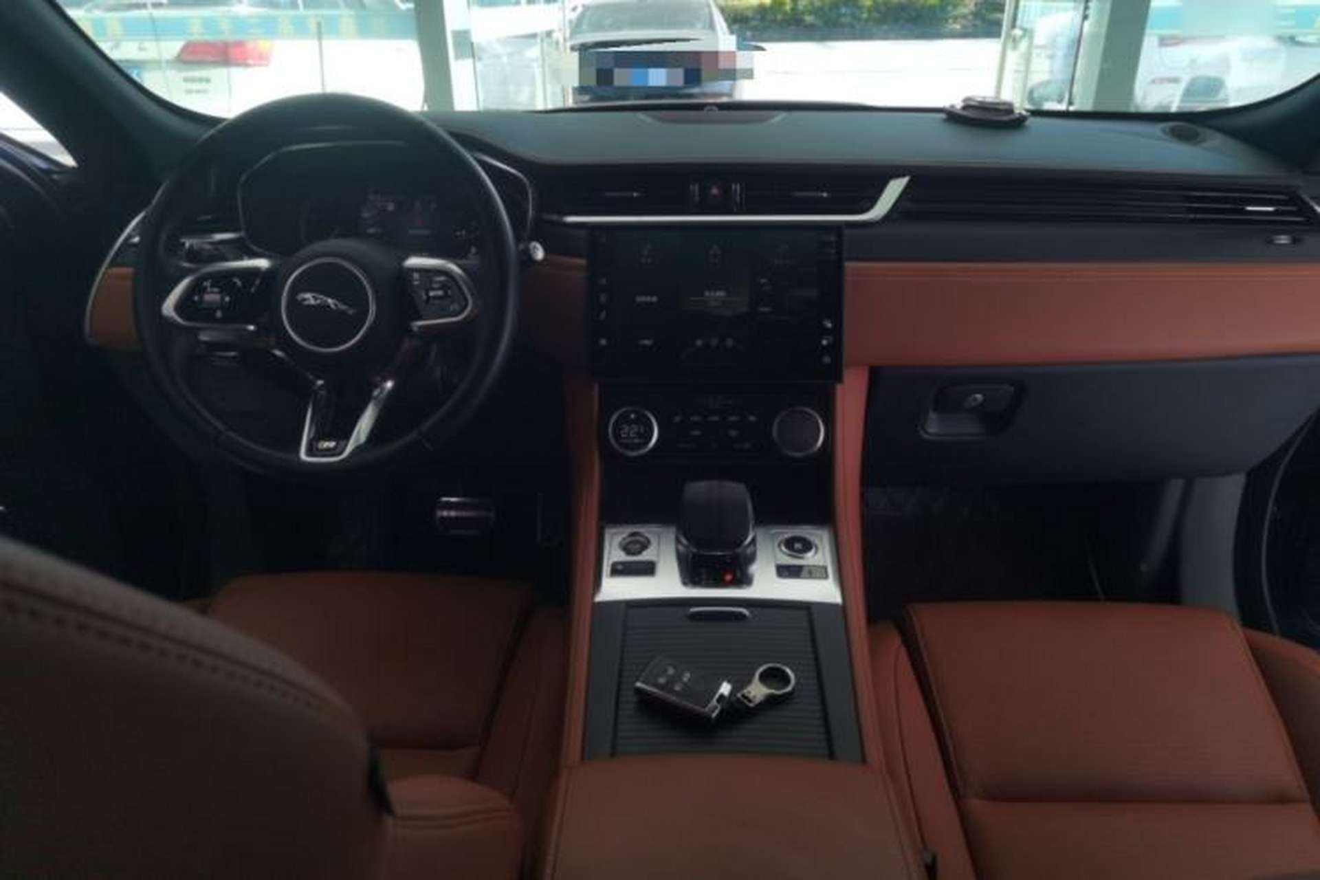 Used Jaguar F-PACE 2023 P250 R-Dynamic BLACK Interior 2