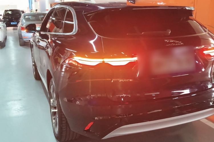 Used Jaguar F-PACE 2023 P250 HSE Rear Left 45 Deg