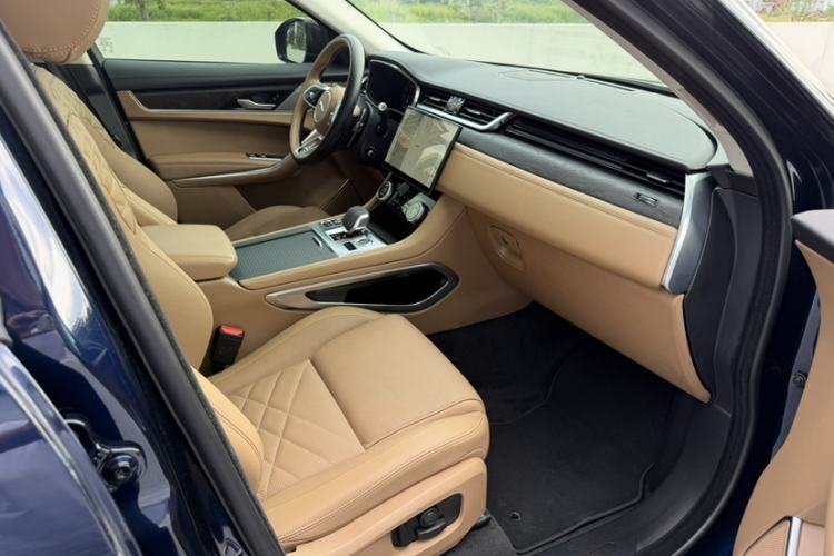 Used Jaguar F-PACE 2023 P250 HSE Right Front Seat
