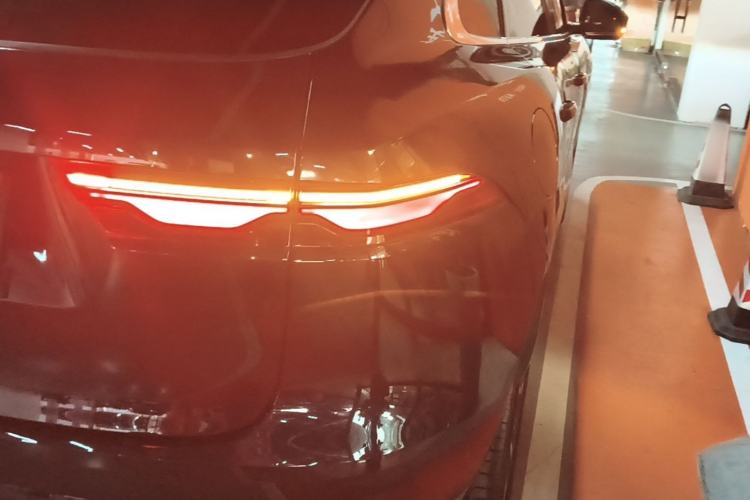 Used Jaguar F-PACE 2023 P250 HSE Right Rear Taillight