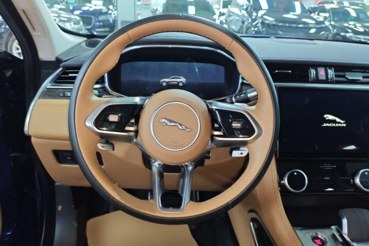 Used Jaguar F-PACE 2023 P250 HSE Steering Wheel