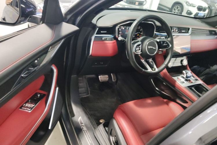 Used Jaguar F-PACE 2023 P250 R-Dynamic BLACK Driver Seat