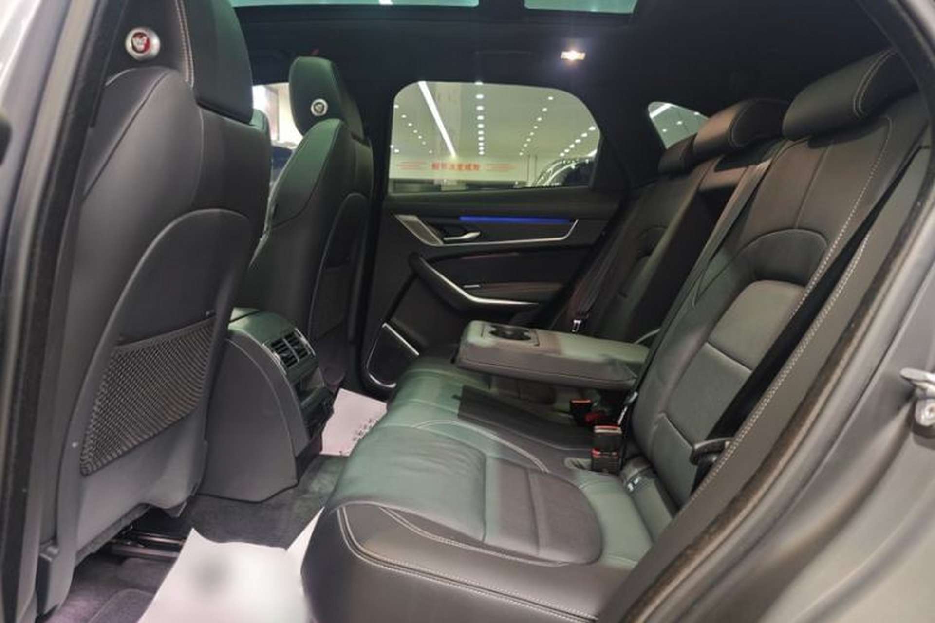 Used Jaguar F-PACE 2023 P250 R-Dynamic BLACK Interior 3